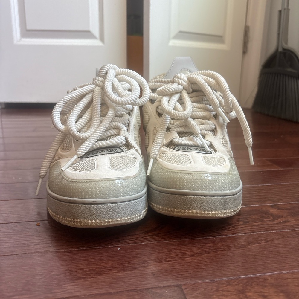 Louis Vuitton Cream and White Low-Top Sneakers - Picture 3 of 6